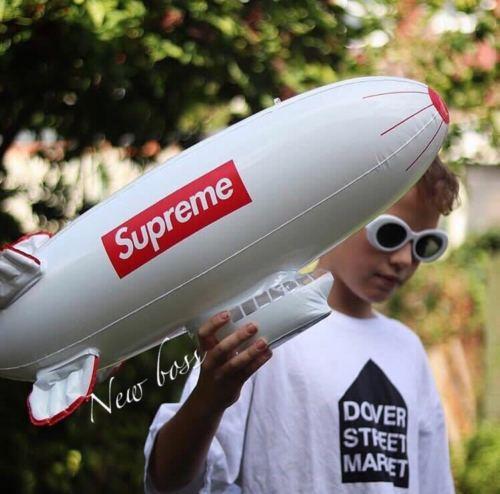 Sup Shipper Inflatable Blimp 17FW air Fly Shipper Luxury accessories for men and women