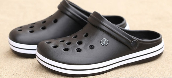 This slipper is made of non-toxic and environmentally-friendly material. It is very comfortable to wear. Lightweight, wearable.