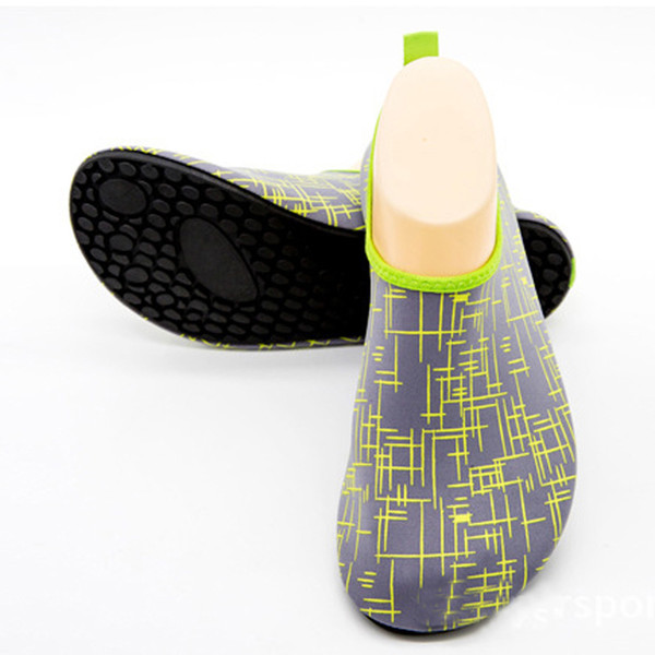 Soft Swimming Diving Shoes Unisex Fashion Beach Quick Drying Skin Sticking Water Sports Elastic Shoes Non-slip Summer Shoes