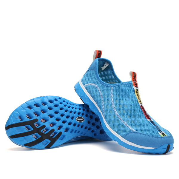 2019 Water Shoes Men Summer Aqua Shoes Breathable Upstream Shoes Man Beach Sandals Diving Swimming Socks Sea Surfing Slippers