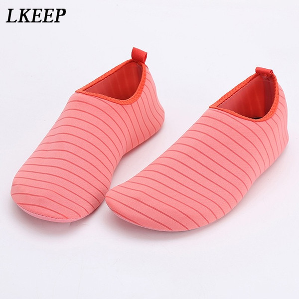 2018 Summer Women Swimming Water Shoes Men And Women Beach Shoes Adult Unisex Sneakers Soft Breathable Surfing Swim Shoes