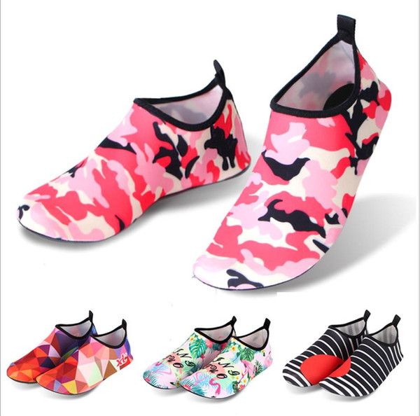 A generation of beach socks, snorkeling shoes, swimming shoes, barefoot, soft bottom, river wading factory, direct supply