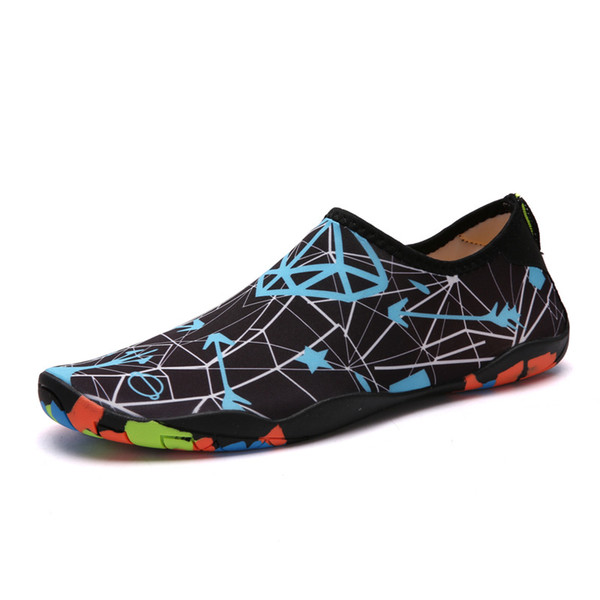 2018 new Adult Unisex Flat supply of outdoor trace stream shoes women's fitness shoes anti-skid and men's swimming