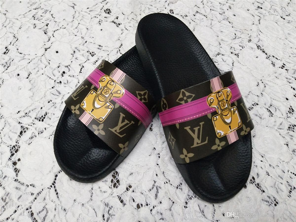 Europe women slippers Brand Beach Slide Medusa Scuffs Striped Sandals women Causal Non-slip Summer shoes slippers flip flops Slipper