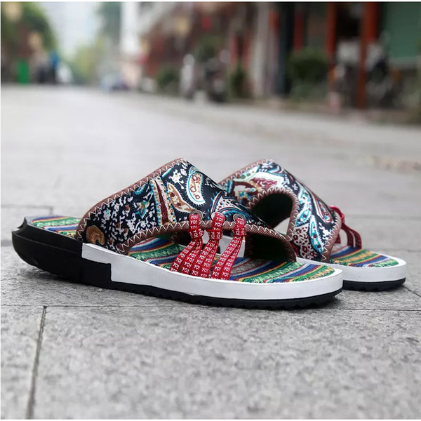 2019SS Ethnic style Slipper Lovers Slipper Fashion 2 Colors Shoes Men's Novel Design Beach Slippers Womens Home Slippers