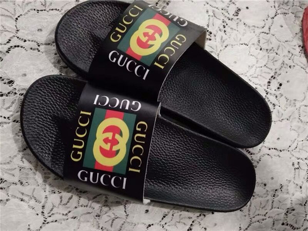 2019 new beach slippers female summer couples Paris Sandals Brand Slippers Slide Flip Flops Fashion Design shoes Sneakers free shipping