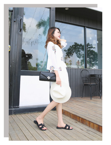 new crystal slippers cut out summer beach sandals Fashion women slides outdoor slippers indoor slip ons flip flops plus size