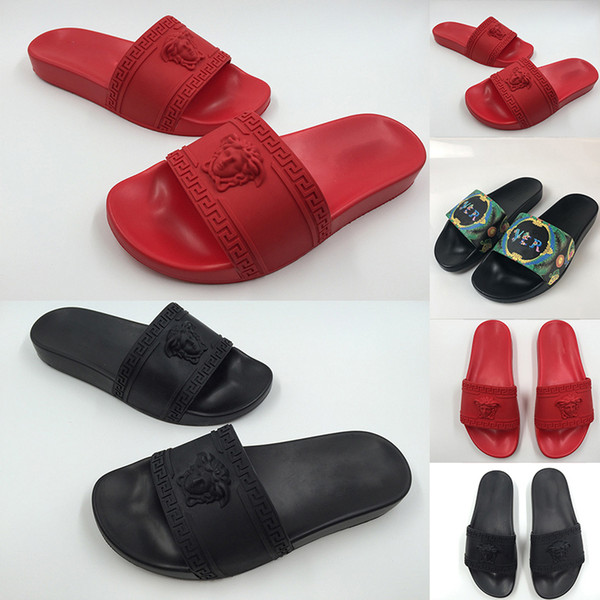 2019 Fashion VER Mens Womens Designer Slippers SACE Luxury Medusa Relief Black Red Flat Bottoms Sandals Ladies Slides Shoes Size 36-45