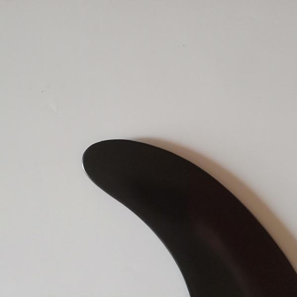 bulk selling factory price surfboard fins size 8 inch middle fin us fin box black color