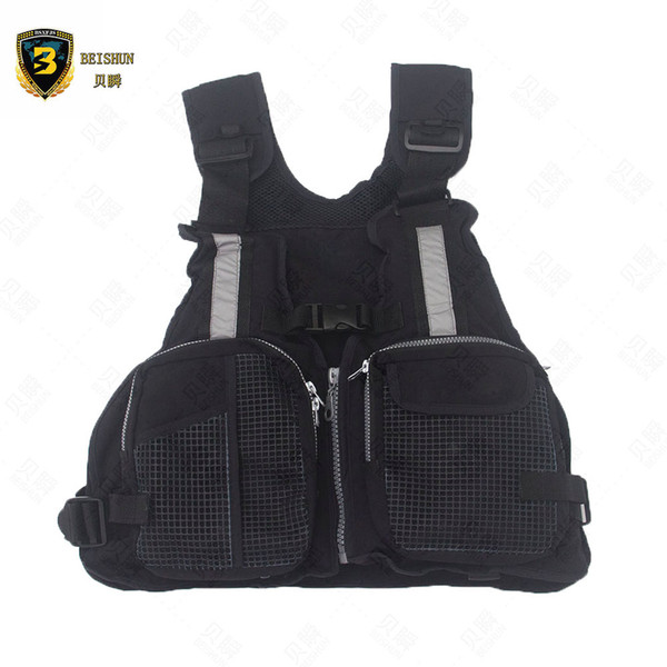 Outdoor fishing and boating life jacket with pockets and zipper life jacket