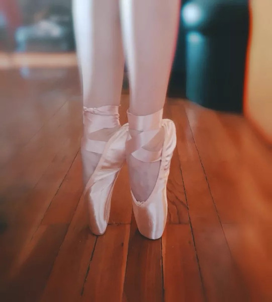 NEW Women's Professional Satin Ballet Pointe Shoes Ribbon Toe Dance Shoes All SZ