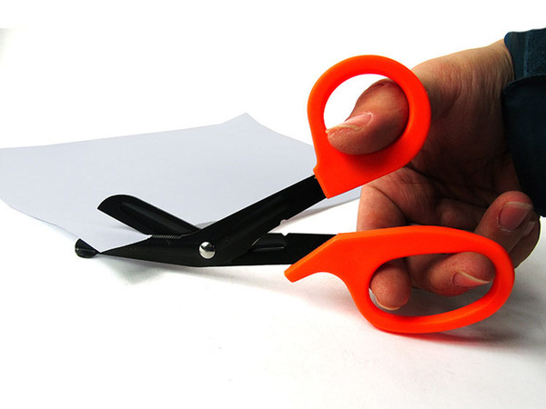 Wholesale Outdoor EDC Gear Pocket Size Scissor Bandage Paramedic Shears Multifunction Survival Rescue Tool Emergency Medical Team G672F