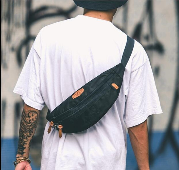 18ss new fashion outdoor sports skateboard hip hop rapper multi-function pockets trend men's casual messenger bag