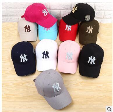 Sell like hot cakes and comfortable leisure sport cap, sports baseball caps, hats, high quality, both men and women use cheap sales