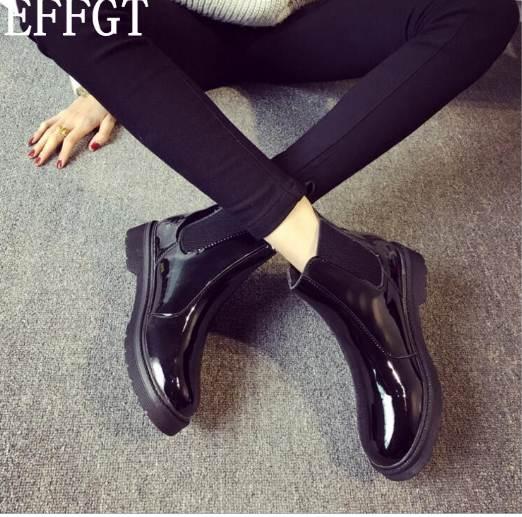 EFFGT Woman Fashion British style Rubber Sole boots black Martin boot ankle rain boot flat Keep warm motorcycle boot Y27