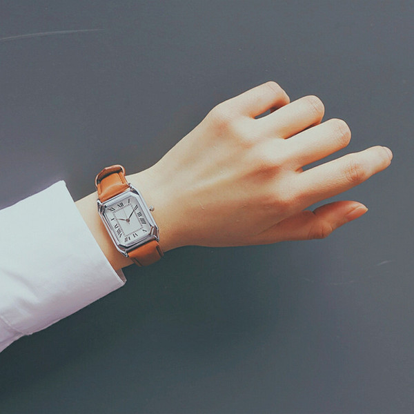 Square Wrist Watch Woman Fund Literature Restore Ancient Ways Style Roman Numeral Concise Student Korean Fashion Trend Ulzzang