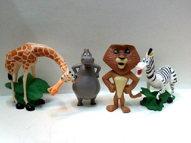 Wholesale-Details about Madagascar 3 Movie Toy PVC Figure Cake Topper #JX Free Shipping