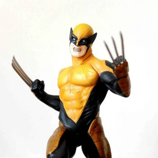 ARTFX+ Heroes series X-Men yellow Wolverine box handle