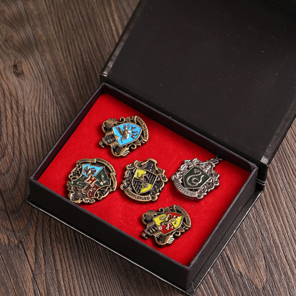 Metal Harry Potter Insignia 5 Roles/Set Badge Metal Gryffindor Hufflepuff Slytherin Ravenclaw and Hogwarts Halloween Cosplay OTH612