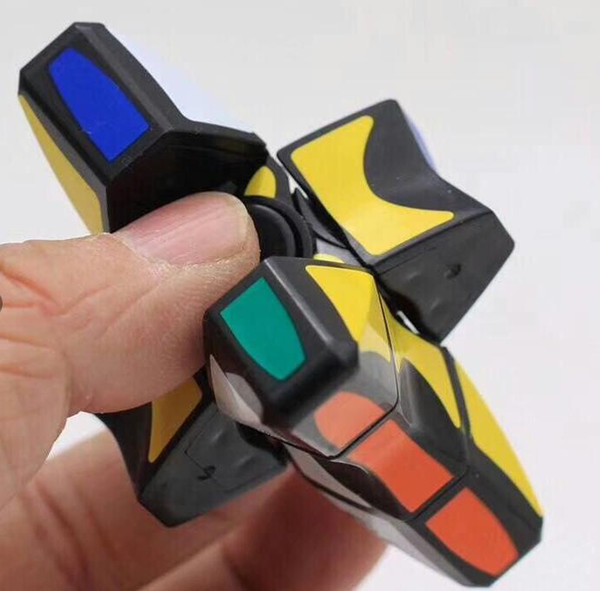 New three stage magic cube decompression toy fingertip gyro fingertip magic cube