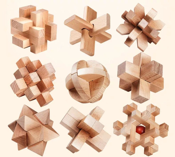 Kongming lock wooden Luban ball difficult disassembly and assembly of intellectual classical puzzle toys