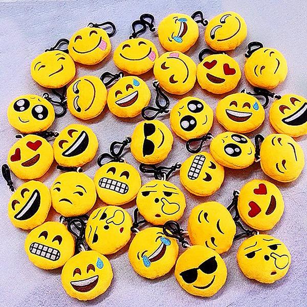 2017 QQ emoji plush pendant Key Chains Emoji Smiley Small pendant Emotion QQ Expression Stuffed Plush doll toy 6cm size toys