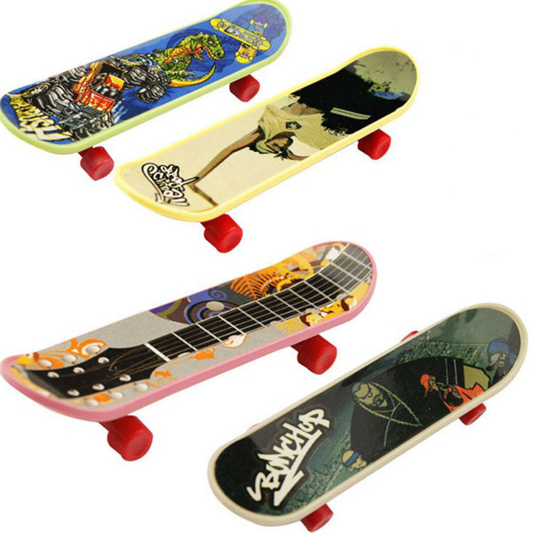 High quality novelty cute mini children toys skateboard athletic finger skateboard gifts for the children free shipping