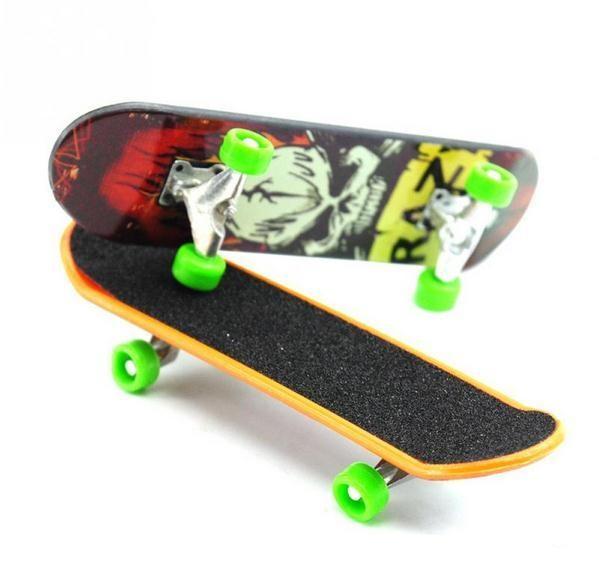 hildren Toys Animation Neighboring Model Finger Board Truck Mini ABS Skateboard Playing Toys Finger Skateboards c034