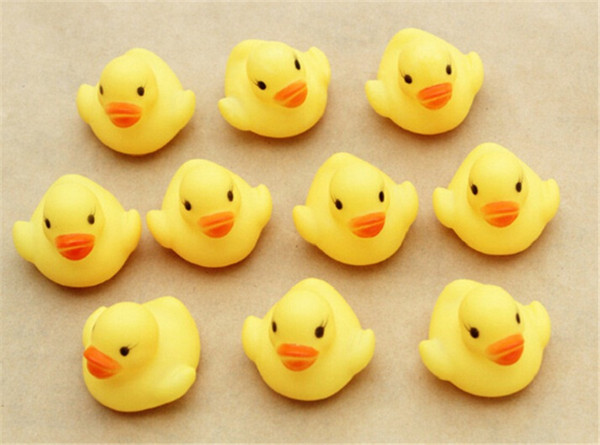 2500pcs new arrive Baby Bath Water Toy toys Sounds Yellow Rubber Ducks Kids Bathe Children Swiming Beach Gifts D137