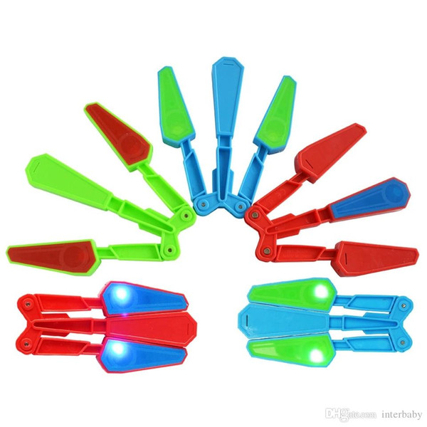 Flipper Flip Toys LED Finger Hand Toys Spin Focus Spin Kids Butterfly Knife Finger Training Tool Stress Relief Magic Gadgets Gifts YFA61