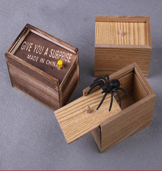 Wood Give You A Surprise Whole Person Joke Tricky Toy Scared Spider Wooden Box Funny Animal Stress Relief Toys For Fool's Day