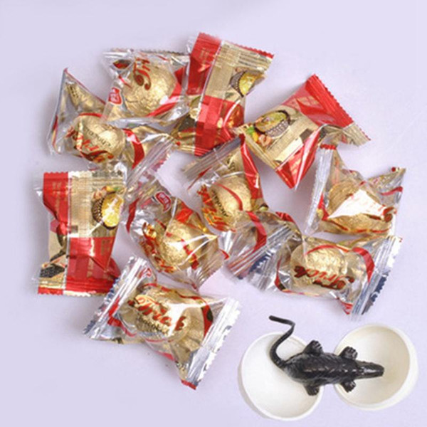 Horrible Shocking April Fool`s Day Tricky Toy Funny Surprised Random Animal Style Scary Simulation Chocolate Candies Shape