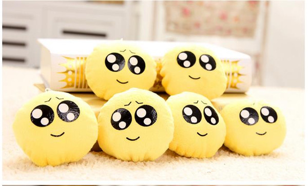 BFFA128 hot QQ Emoji keychain Smile Pillow Accessori Small Plush Doll Keychain Pendant Emotion Yellow Expression Stuffed Toys Christmas gift