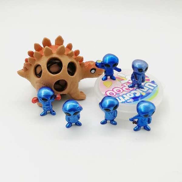 Creative Alien Shaped Doll Stereo Hand Model Toy For Home Living Room Decor Toys Factory Direct