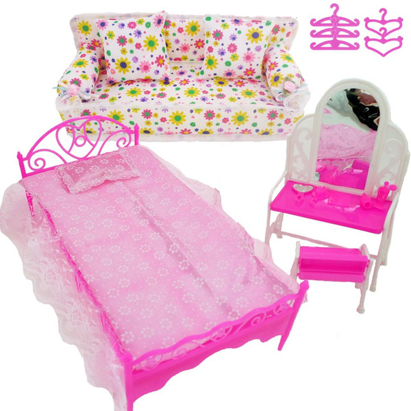 Mini 8 Pcs / Set = 1x Dressing Table + 1x Bed + Floral Sofa Random 5x Hangers Clothes Furniture For Doll Accessories