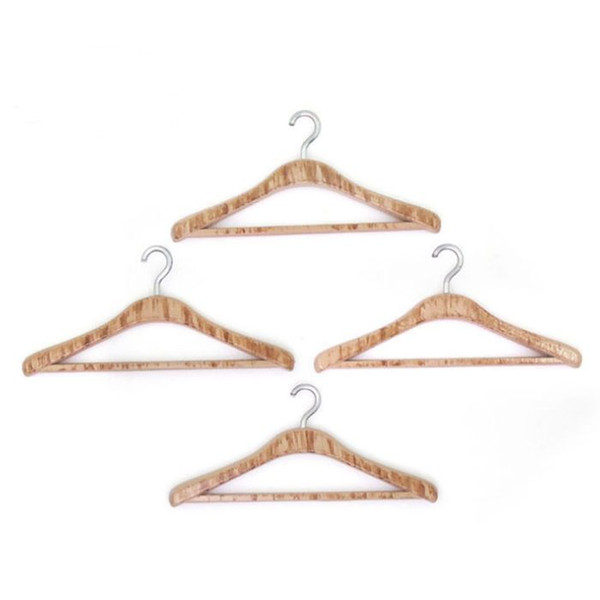 Scale Accessories 4pcs Hangers Miniatures Dollhouse Decoration Brown