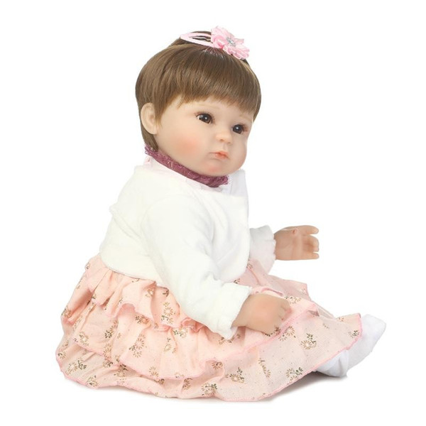 New Hot 40cm Cotton Body Lifelike Alive Baby Girl With Short Pasted Hair And Lovely Clothes Silicone Reborn Baby Dolls