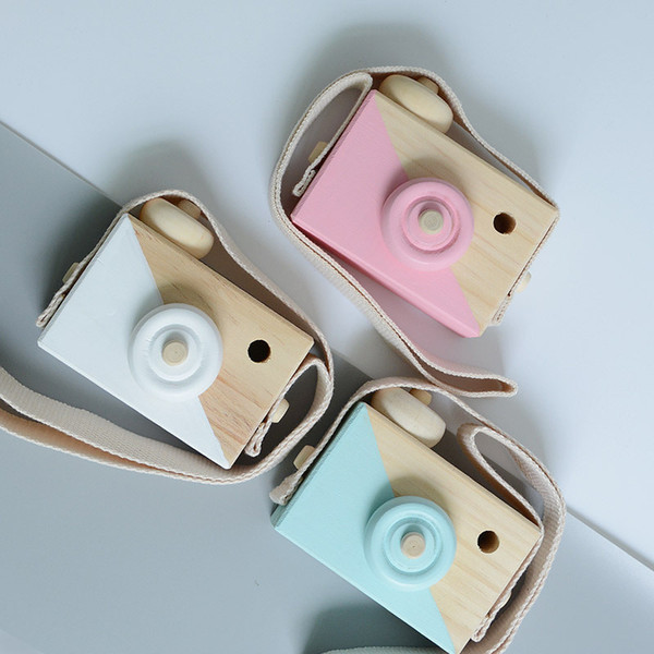 Cute Wooden Toy Camera Mini Safe Natural Toy for Baby Children Fashion Clothing Accessory Toys Birthday Christmas Holiday Gifts