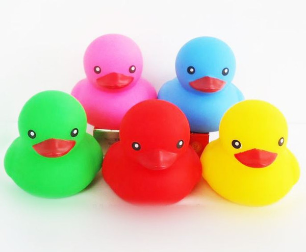 Hot selling little duck bath water toys baby five colors sound duck vinyl toy children gifts