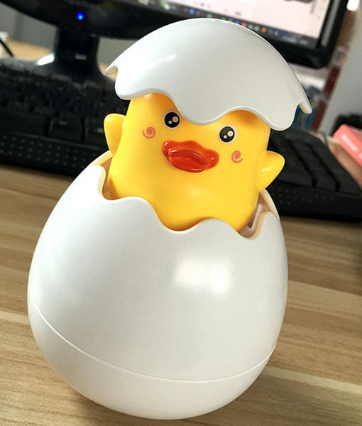 Free shipping spray water duckling sprinkling water egg baby playing water toy children bathrooms bath toys