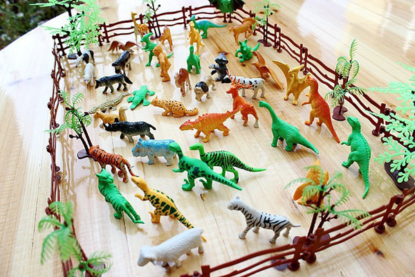 Wholesale 68 PCS 40 emulate animals toy Forest animal toys Children's AIDS Home furnishing wild animals toys