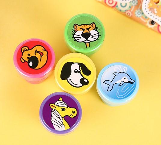 Suzakoo Learning toy Stamps Toys random type cartoon animal seal toy stamp game for children playing