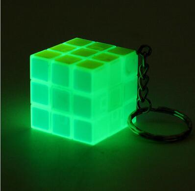 Luminous green3x3x3cm Mini Magic Cube Puzzle Keychain Magic Game magic Square key ring learning education game cube good Gift toys key rings