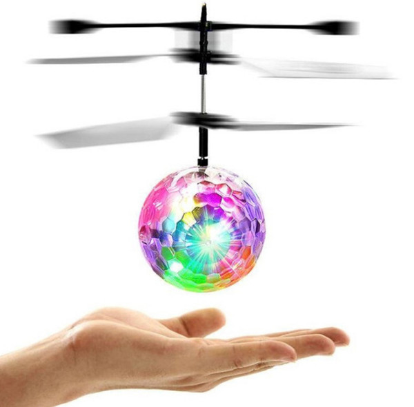 Easy Operation Vehicle Flying RC Flying Ball Infrared Sense Induction Mini Aircraft Flashing Light Remote Control UFO Toys for Kids