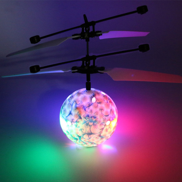 2018 New Design Sensor Aircraft Baby Flying Toy Ball Novelty Toys RC Levitated Intelligent Drone Helicopter Ball LED Lighting For Kids Gift