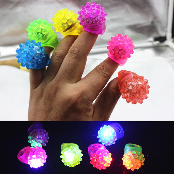 Hot Strawberry Glow Light Ring Torch LED Finger Ring Lights Flash Beams Light Halloween Party LED Toys Wedding