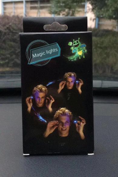 Hot BRIGHT BUGZ Magic Kit Magic Finger Tricks Honeybee Magic Lantern New Toy DHL 