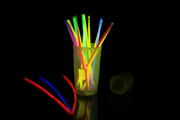 Multi Color Glow Stick Safe Light Stick Necklace Bracelets Fluorescent for Event Festive Party Concert Decor LED Flashing Light Stick 7.8''