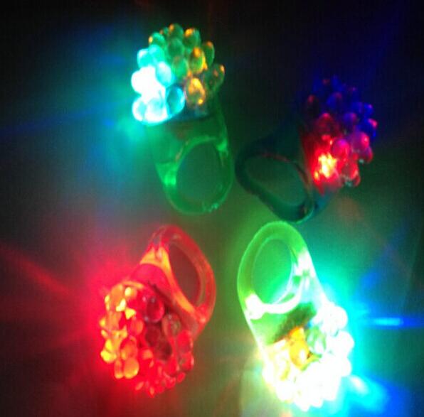 Free Shipping Wedding Party Soft Flicker Ring Fashion Silicone Led Finger Ring Luminous Toys