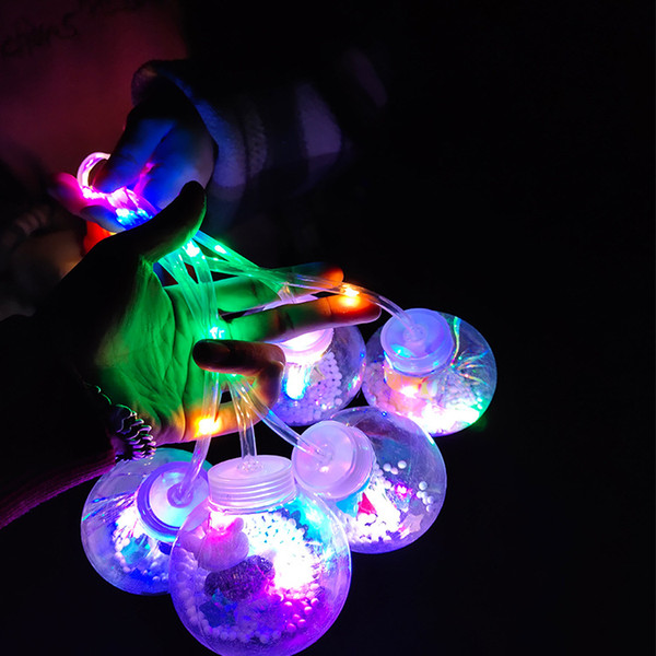 Hot LED Pom Cartoon Lantern Balloons Hand Flasher Balloons Night Lighting Bobo Ball Led String Lights Multicolor Balloon With Handle